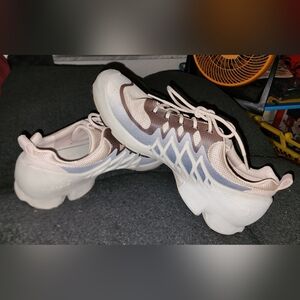 Ecco Biom Phorene Brown/Beige/Cream Women’s Sz US 9 EU 40Sneakers Shoes